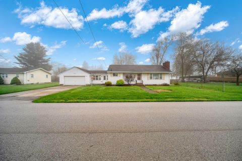 Photo of 325 Seminole Place, Jackson, MI 49202 (MLS # 26016820)