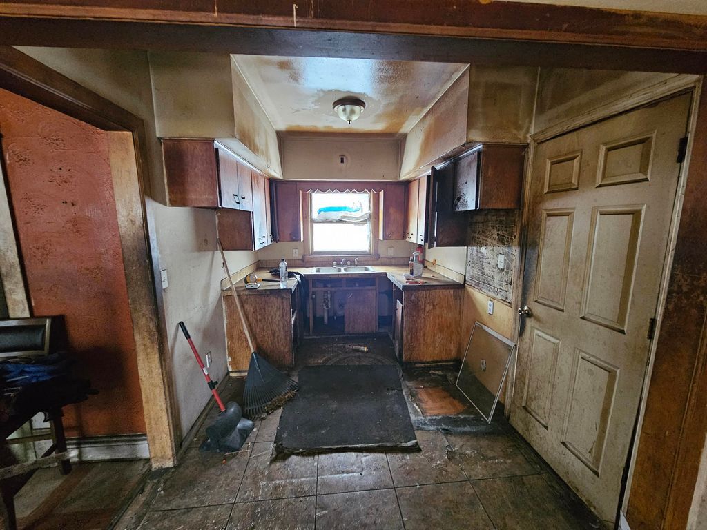 Photo of 3037 5th Street, Muskegon, MI 49444 (MLS # 25062520)