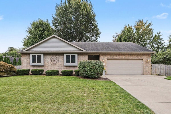 4139 GRANDWOOD CIR, SAINT JOSEPH, MI 49085 - Image dd4a0223876e0ed48532263cf110b7ea/413712095