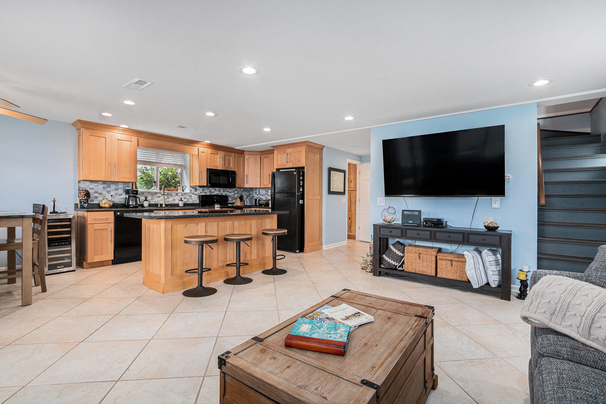 66989 Lakeshore Drive