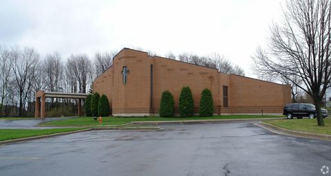 2300 Lake Lansing Road Lansing MI 48912
