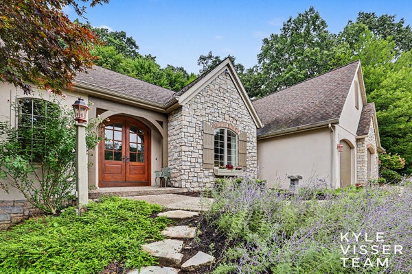 7685 WOOD VIOLET CT SE, ADA, MI 49301 - Image dda619db6fa207fdc4b8880e2c15251d/504154875
