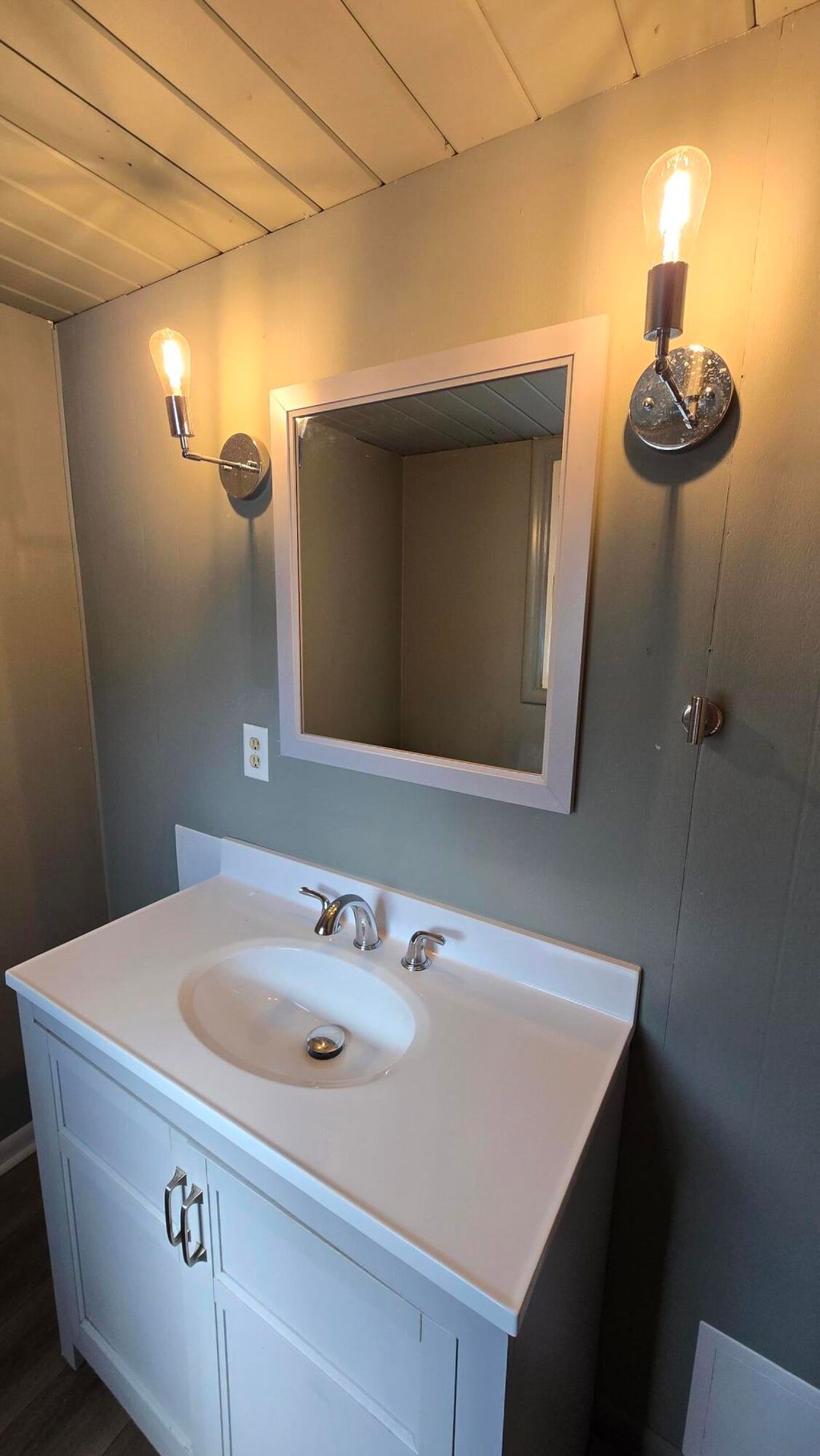 Photo of 750 Coolidge Avenue, Holland, MI 49423 (MLS # 26011892)