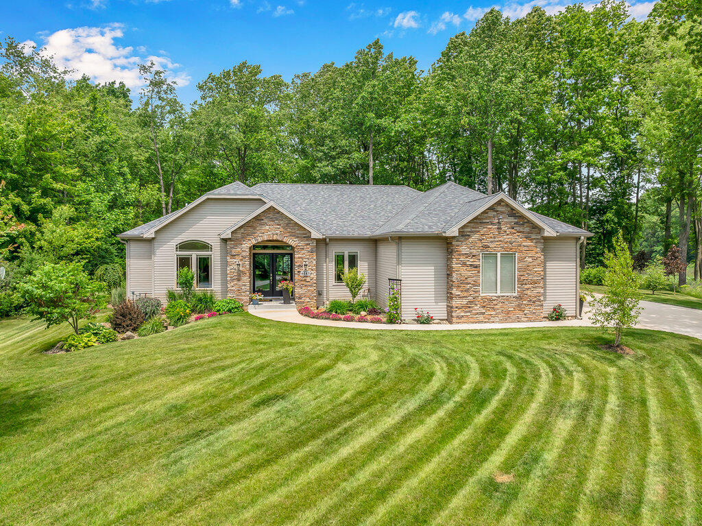 6143 Pheasant Court