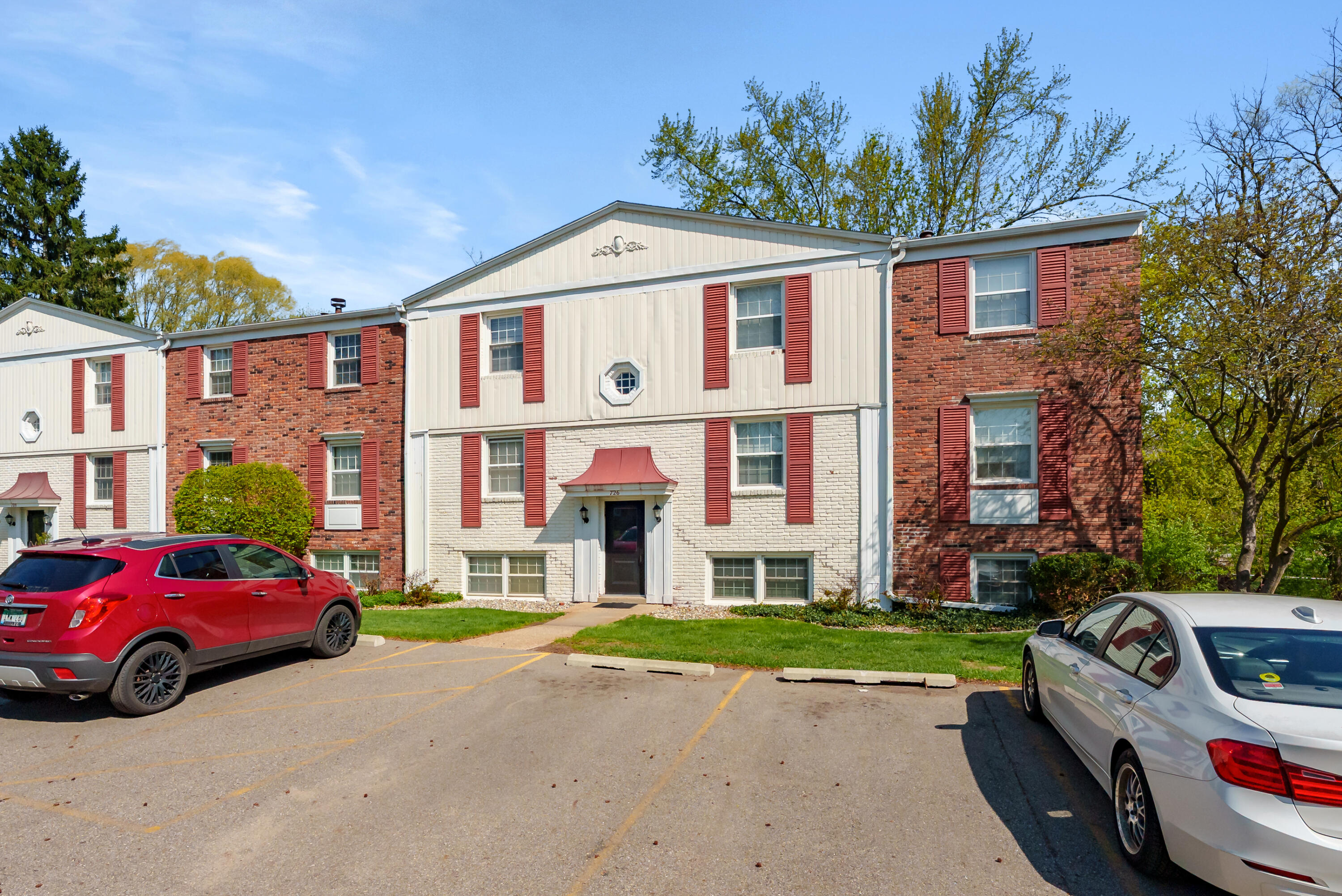 Garland Cir 726 A Kalamazoo 49008-1