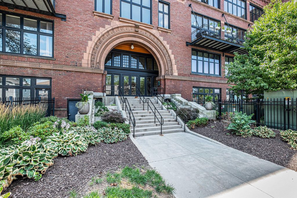 Photo of 600 Broadway Avenue NW #206, Grand Rapids, MI 49504 (MLS # 25040195)