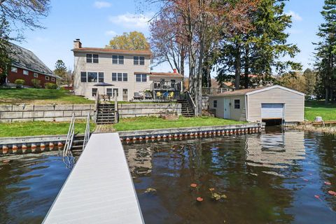 Photo of 6875 W Illinois Street, Ludington, MI 49431 (MLS # 26020744)