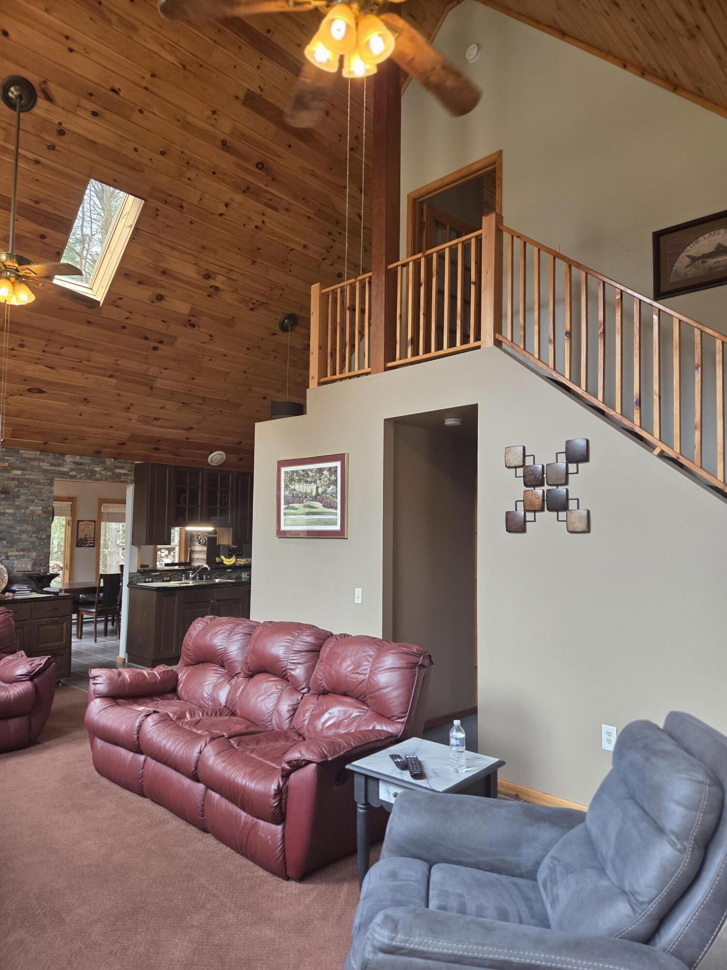 7709 Lakeview Drive