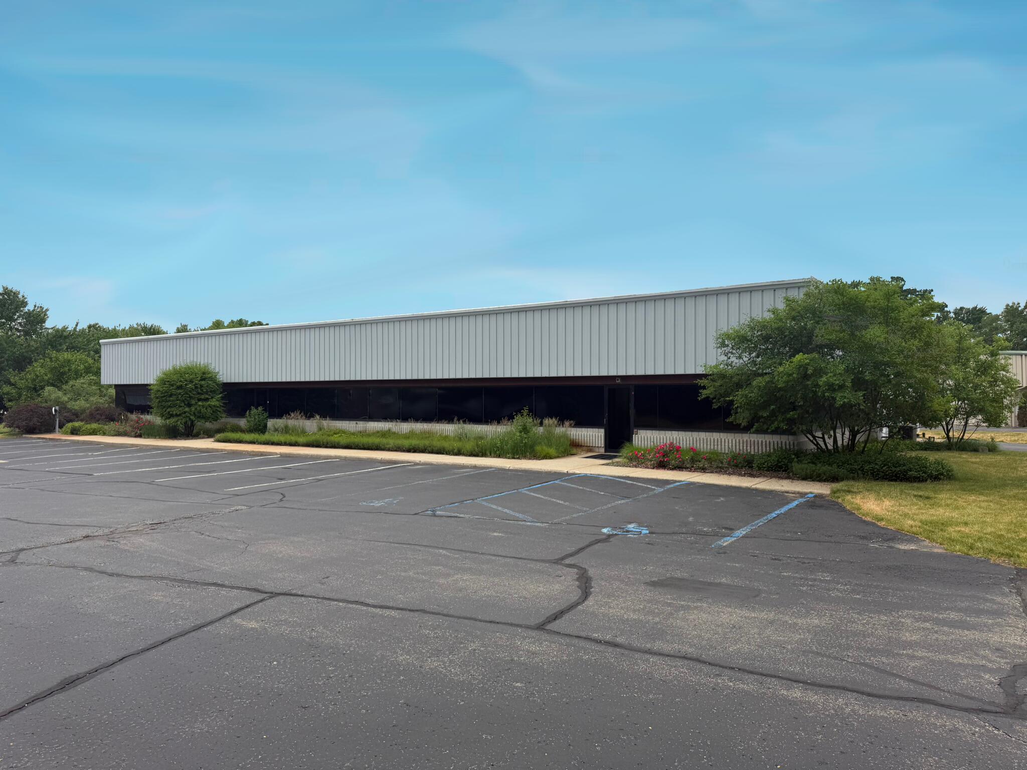 Photo 1 of 25 — 839 Lenox Avenue Unit Suite A, Portage, MI 49024