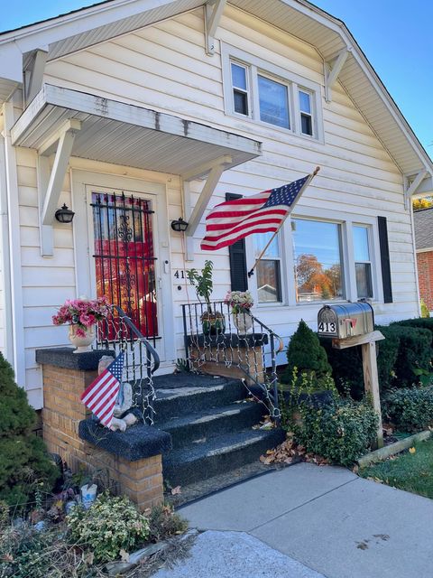 Photo of 413 E Congress Street, Sturgis, MI 49091 (MLS # 25058393)