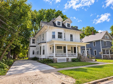 Photo for 611 W Prospect Street