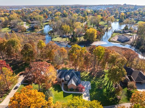 8761 River Run Drive White Lake MI 48386