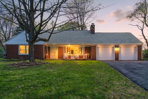 Photo of 721 Piccadilly Road, Kalamazoo, MI 49006 (MLS # 26017013)