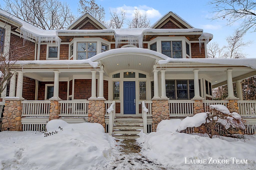 Photo of 4150 Mystic Oak Court NE, Grand Rapids, MI 49525 (MLS # 26005230)