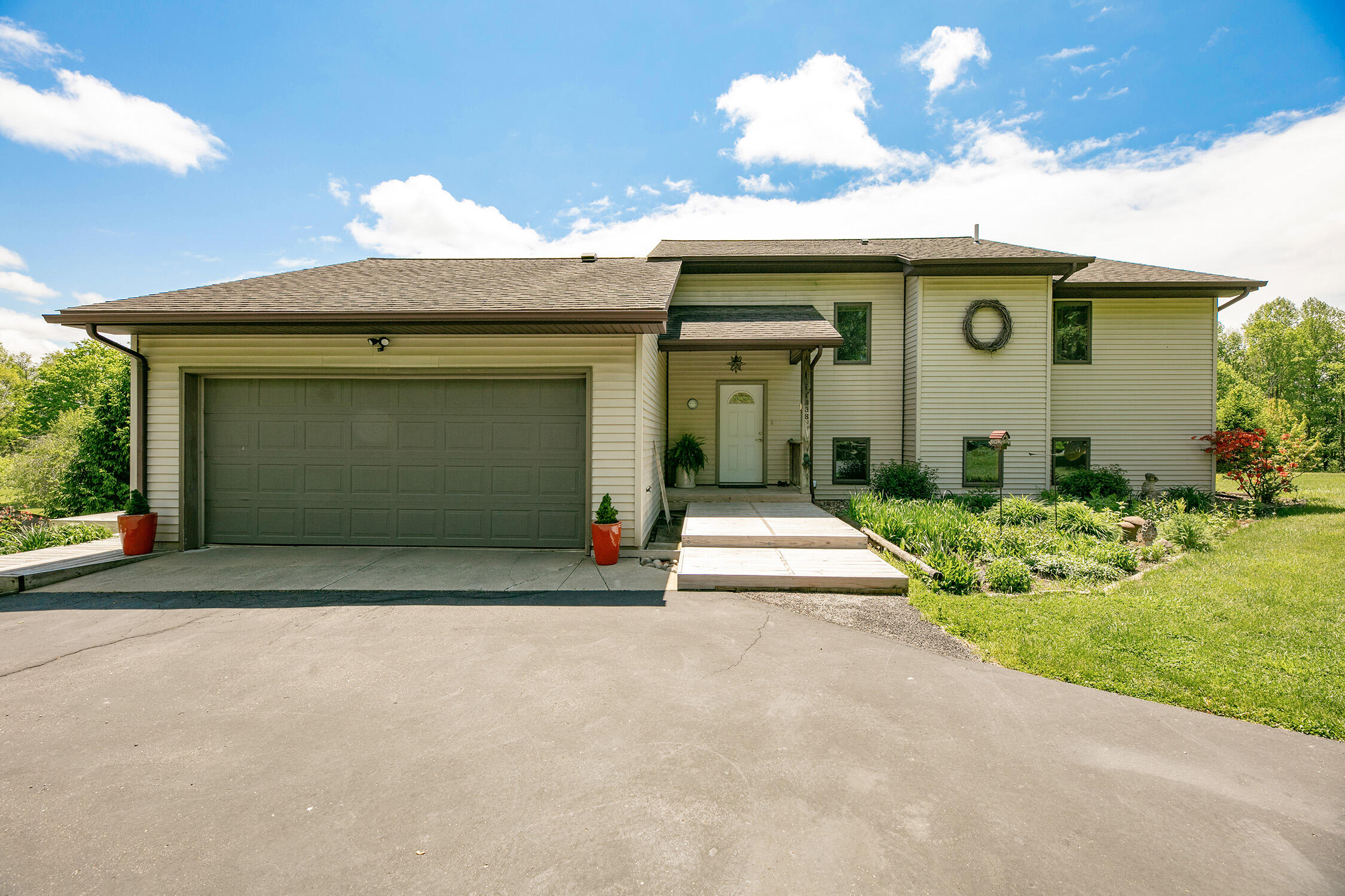 838 Able Road