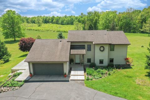 838 Able Road Buchanan MI 49107