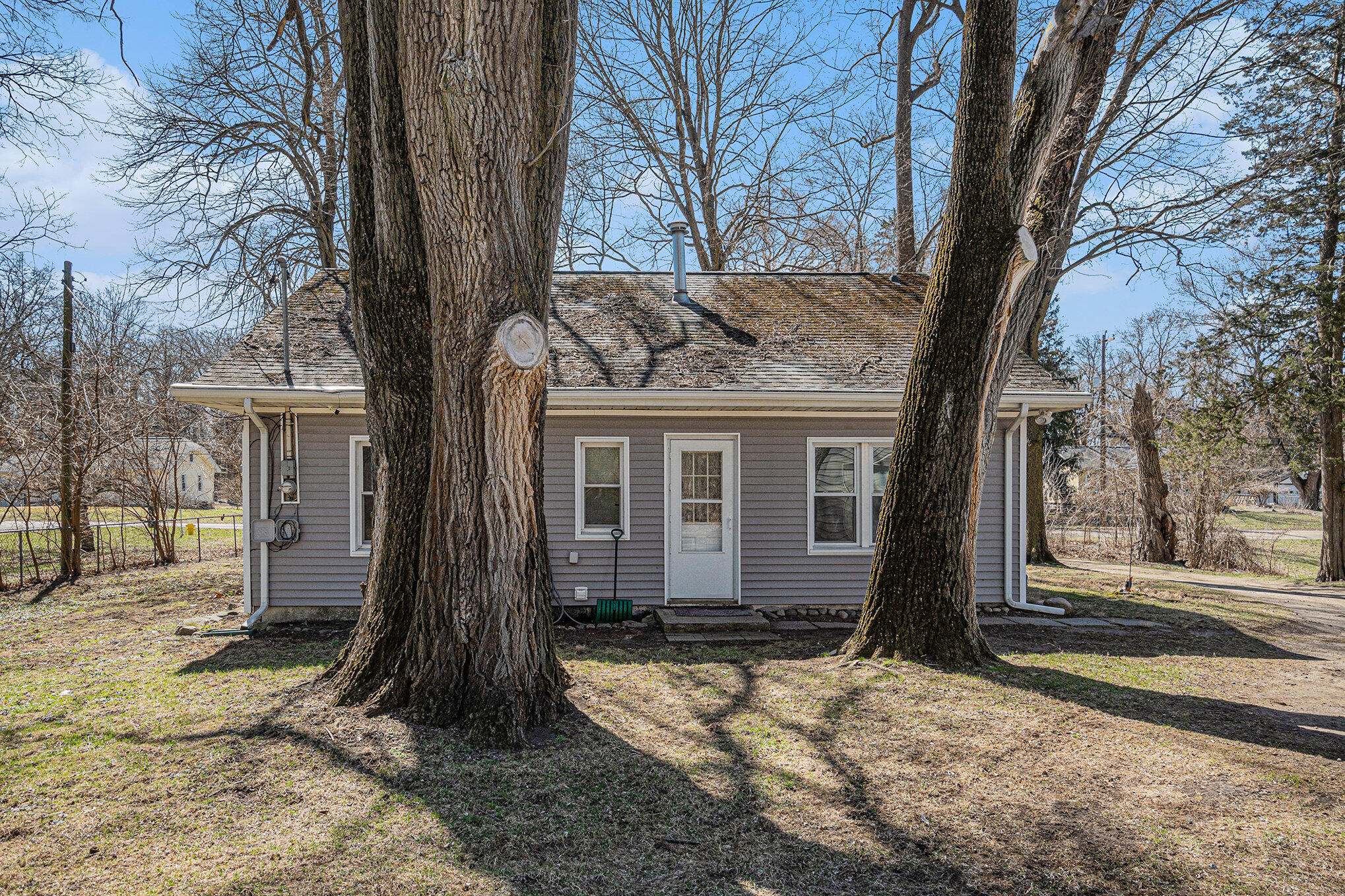 Battle Creek, Michigan 49037, United States, 2 Bedrooms Bedrooms, ,1 BathroomBathrooms,Residential,Active,96604