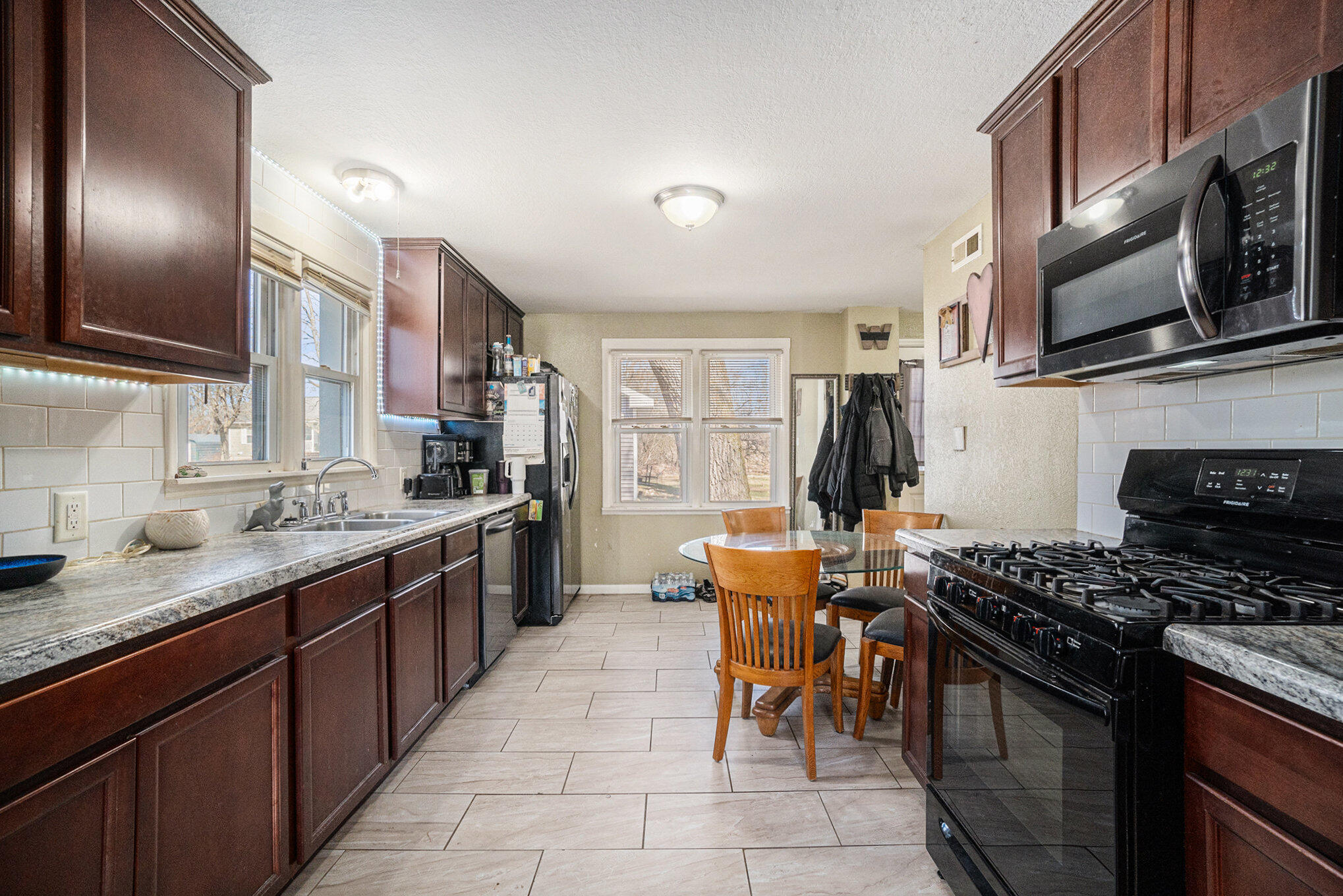 Battle Creek, Michigan 49037, United States, 2 Bedrooms Bedrooms, ,1 BathroomBathrooms,Residential,Active,96604