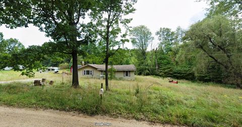 Photo of 20187 5 Mile Road, Reed City, MI 49677 (MLS # 26013362)
