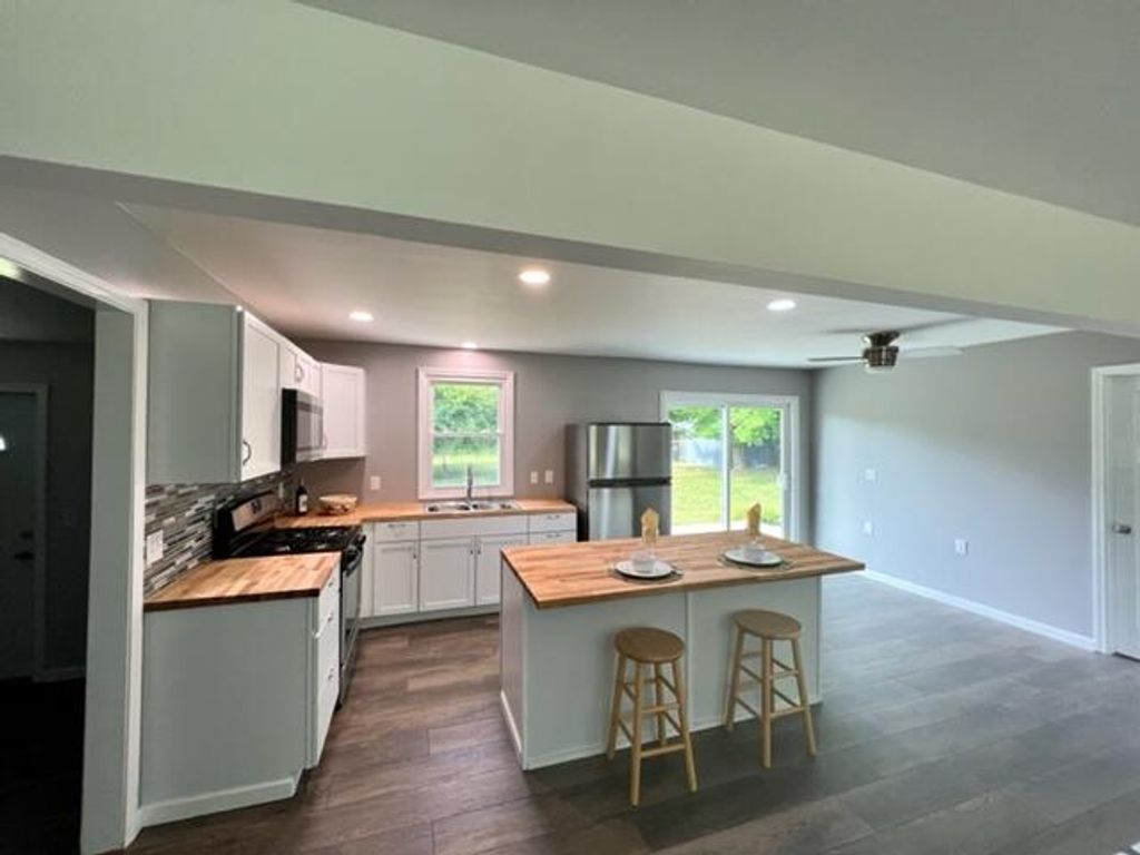 Photo of 4507 Maidens Road, Onekama, MI 49675 (MLS # 25059680)