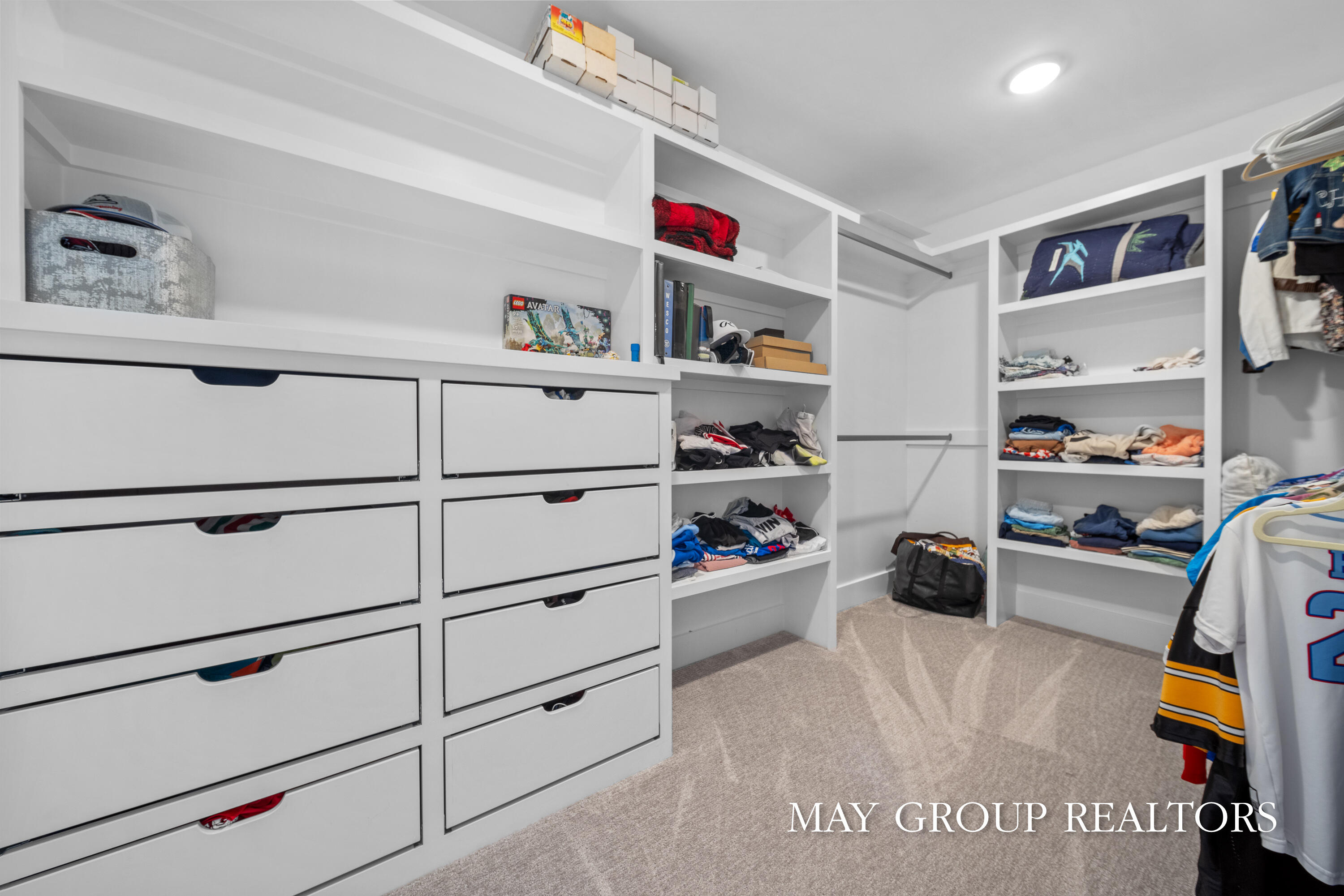 Ada, Michigan, 49301, United States, 3 Bedrooms Bedrooms, ,4 BathroomsBathrooms,Residential,Active,2041658