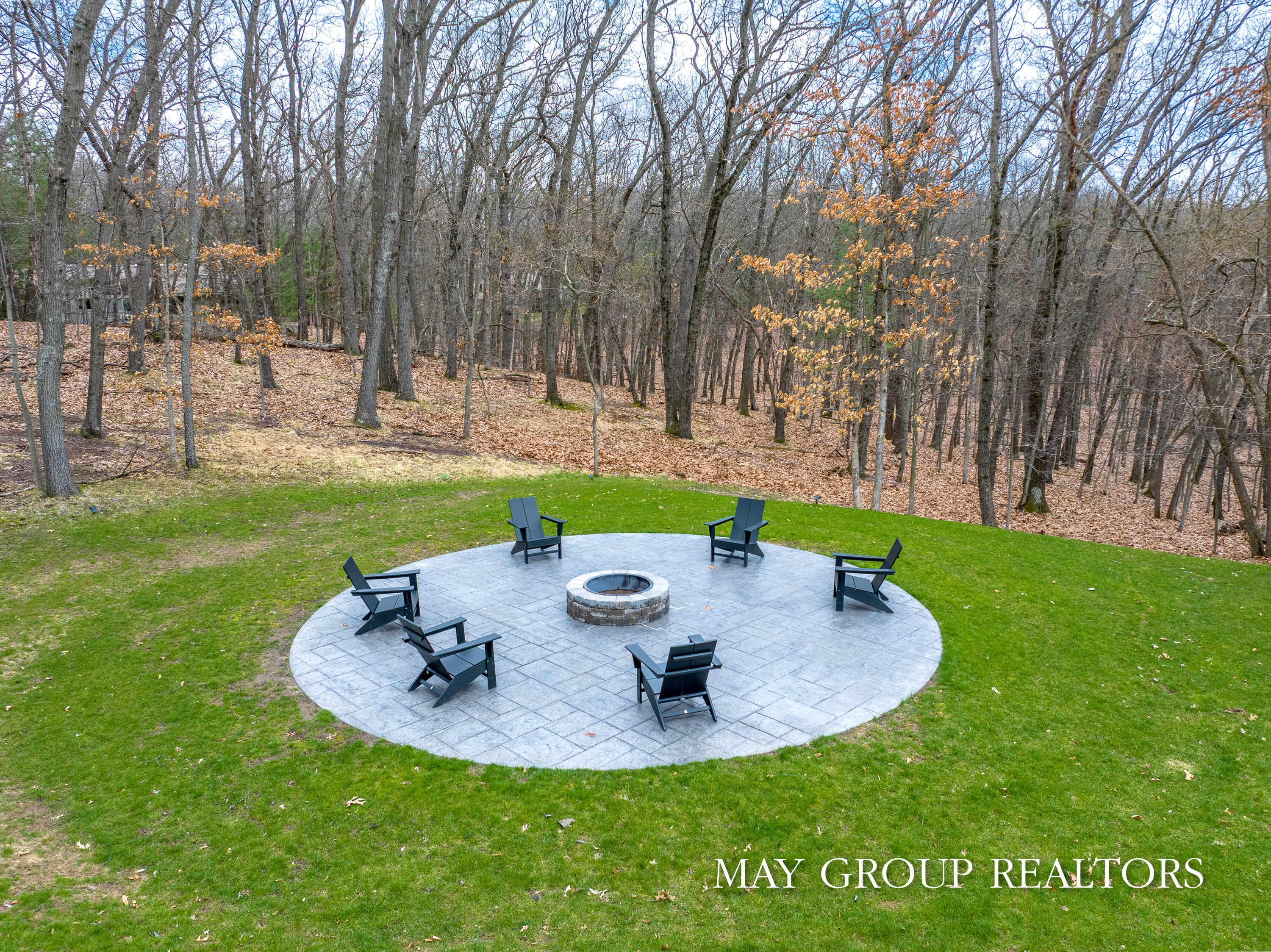 Ada, Michigan, 49301, United States, 3 Bedrooms Bedrooms, ,4 BathroomsBathrooms,Residential,Active,2041658