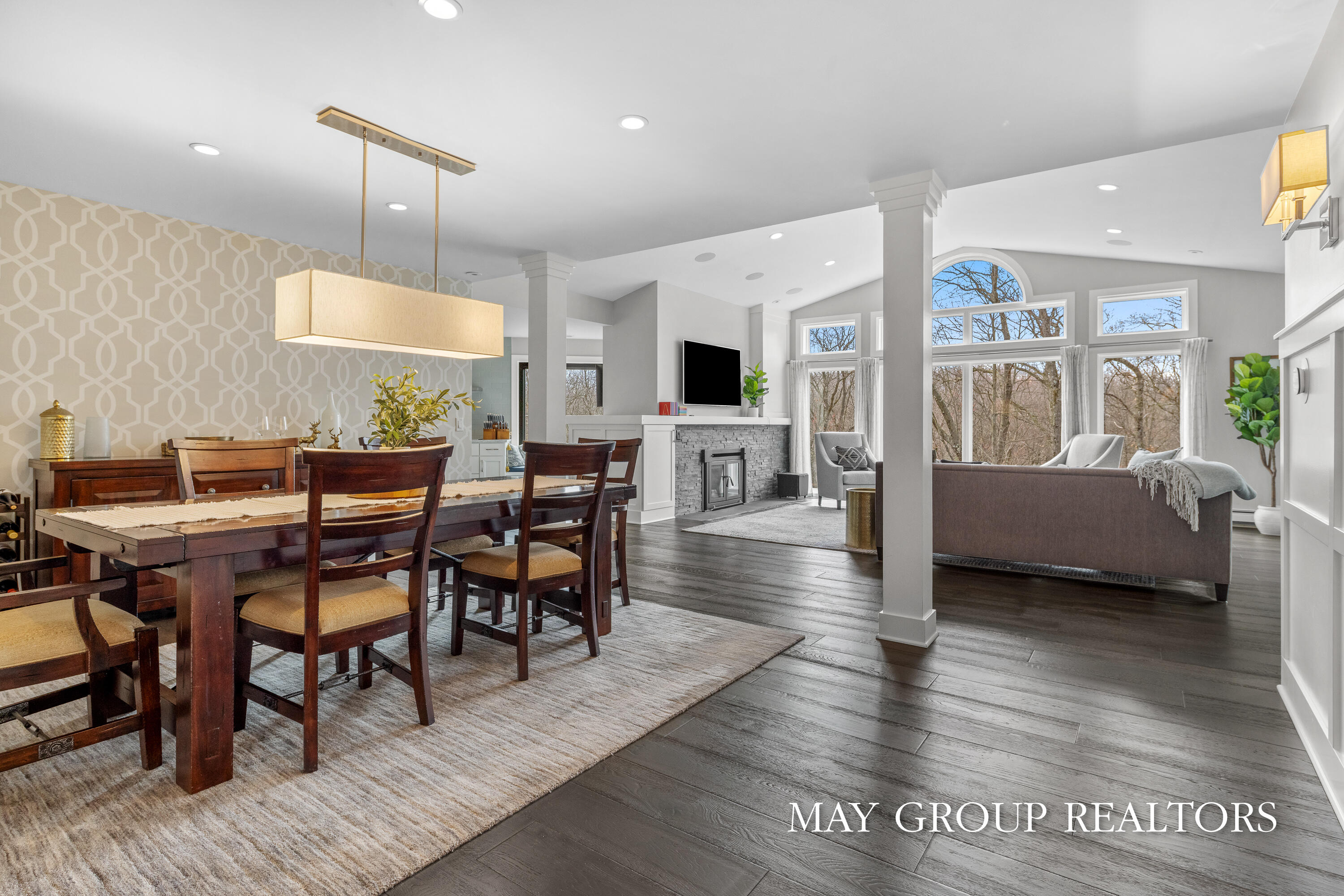 Ada, Michigan, 49301, United States, 3 Bedrooms Bedrooms, ,4 BathroomsBathrooms,Residential,Active,2041658