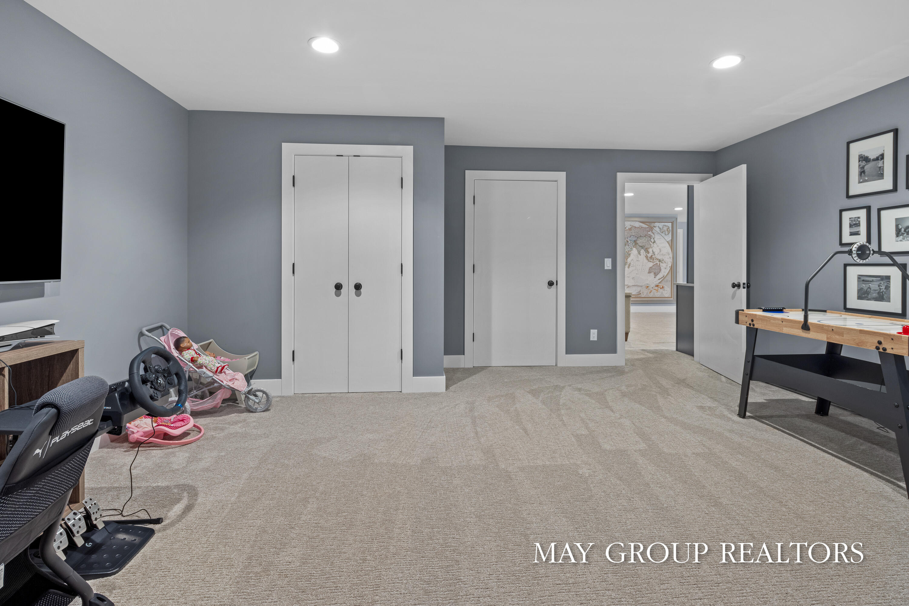 Ada, Michigan, 49301, United States, 3 Bedrooms Bedrooms, ,4 BathroomsBathrooms,Residential,Active,2041658