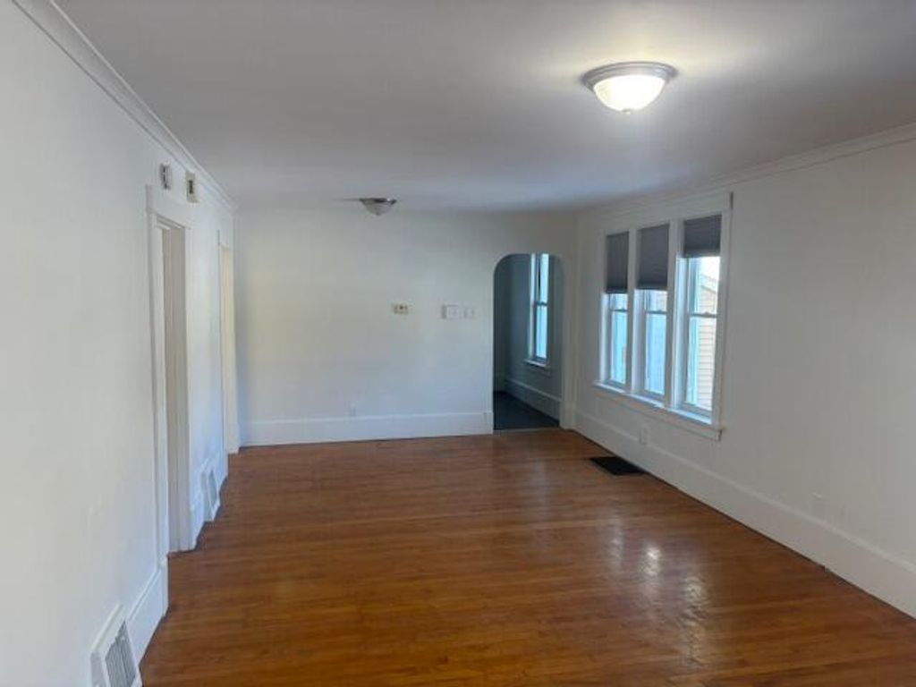 Photo of 1505 7th Street, Muskegon, MI 49441 (MLS # 25056061)