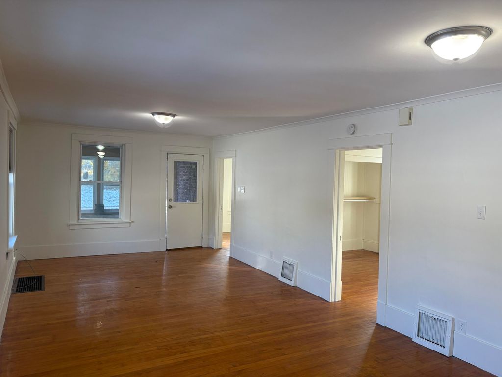 Photo of 1505 7th Street, Muskegon, MI 49441 (MLS # 25056061)