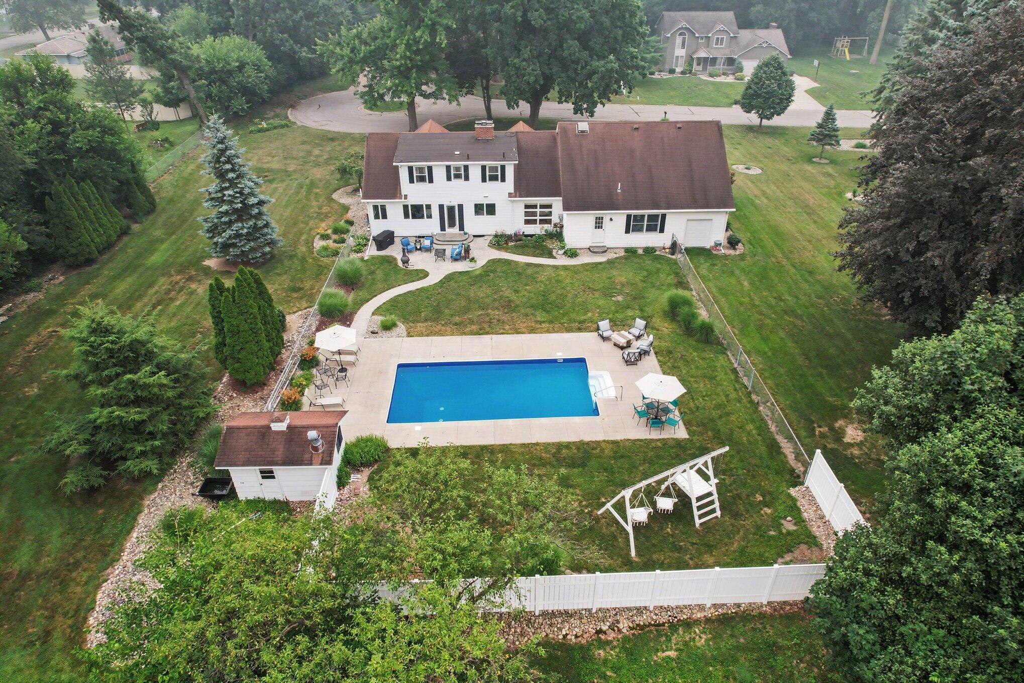 Photo 1 of 29 — 59 Ridgemoor Road, Coldwater, MI 49036