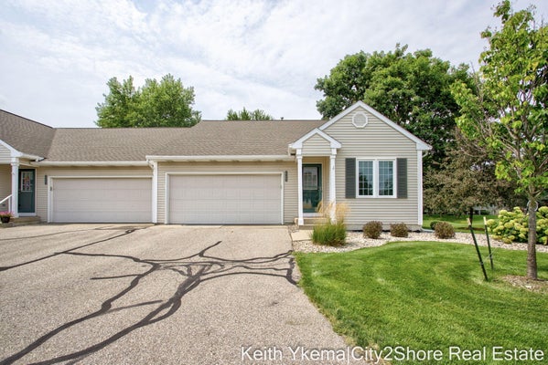 6185 GLENEAGLE HIGHLANDS DR, HUDSONVILLE, MI 49426 - Image e045ada898095abd58bf5bccfd2e5e4a/4128784687