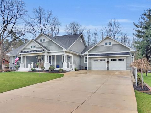 Photo of 133 E Hanover Street, Pentwater, MI 49449 (MLS # 26016501)