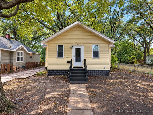 3017 WAALKES ST, MUSKEGON, MI 49444 - Image e09e4b2bc49c78cbd55f3cc3a3c50d74/2499242084