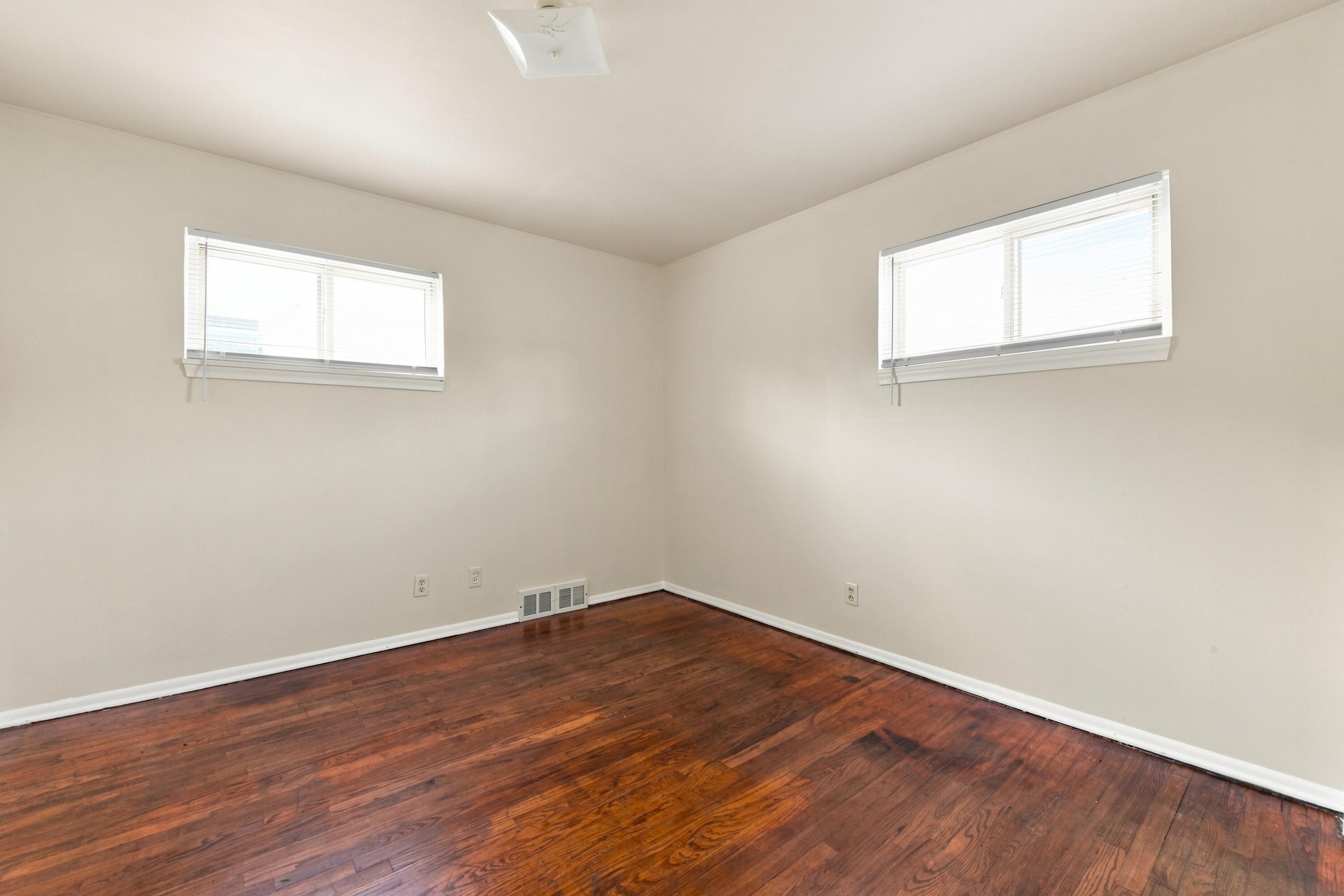 Listing 10