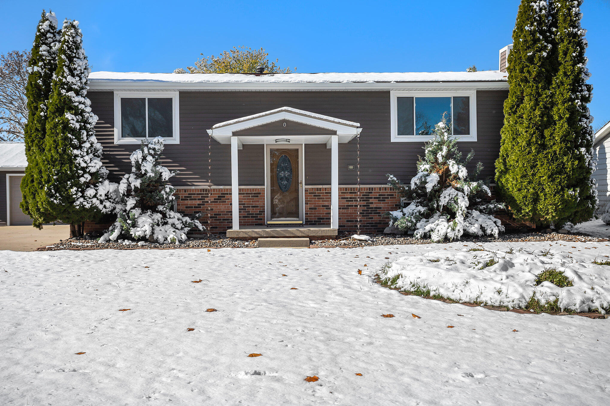 Quincy, Michigan 49082, United States, 4 Bedrooms Bedrooms, ,2 BathroomsBathrooms,Residential,Active,242625