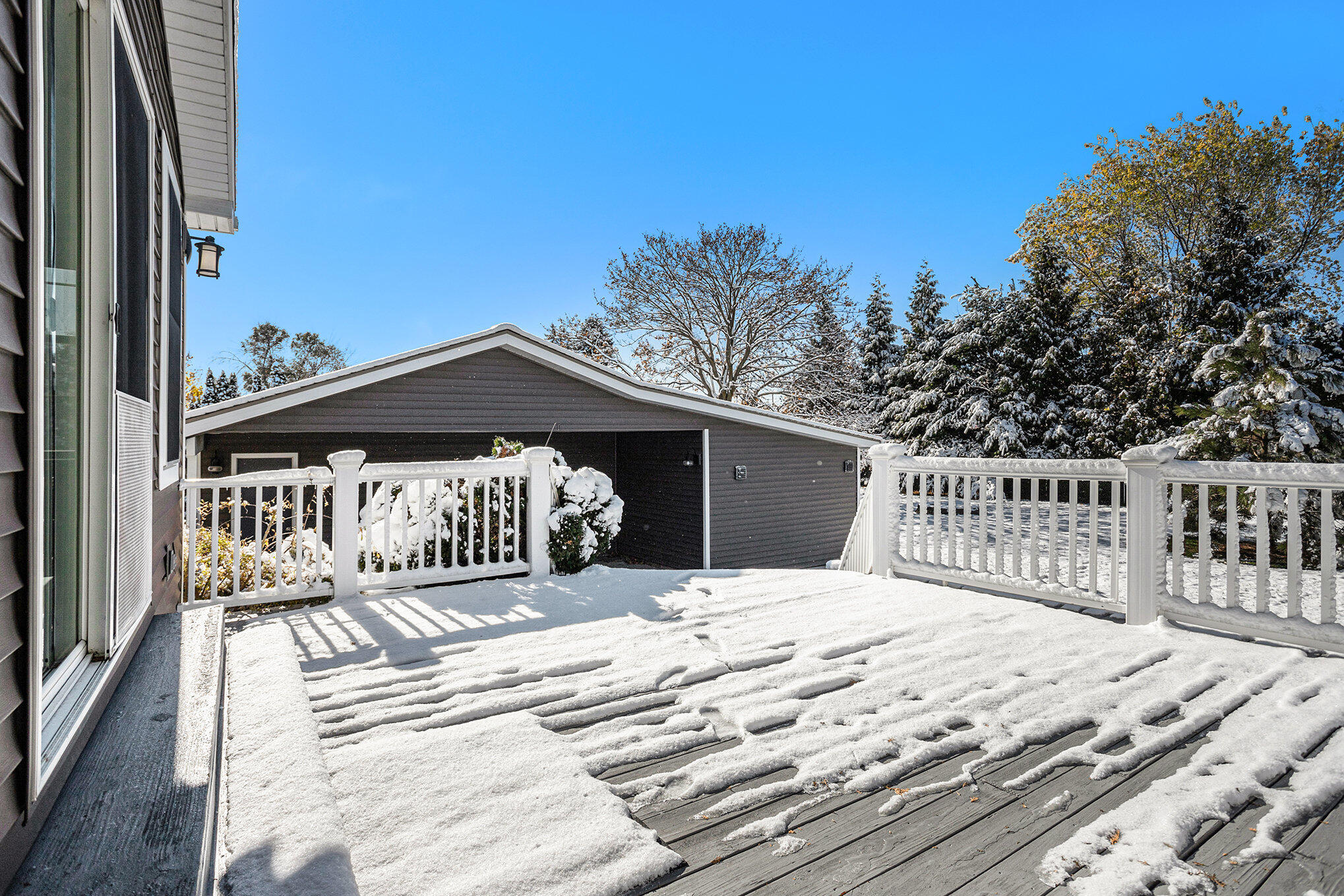 Quincy, Michigan 49082, United States, 4 Bedrooms Bedrooms, ,2 BathroomsBathrooms,Residential,Active,242625