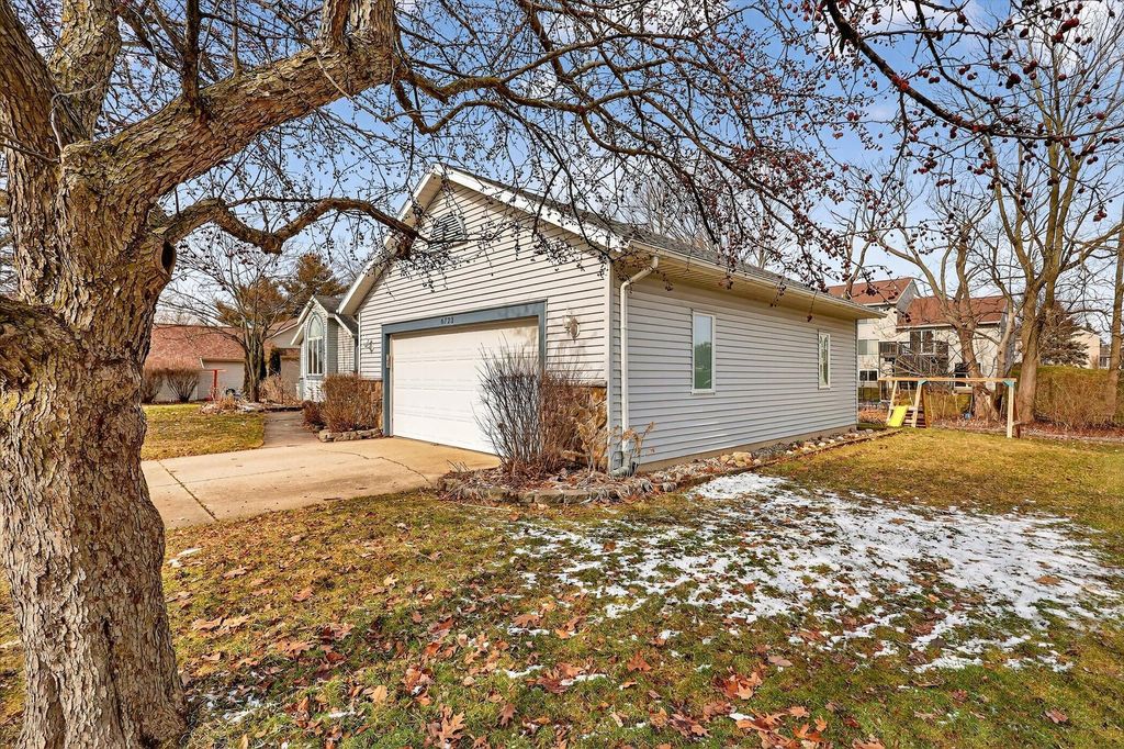 Photo of 6723 Gran Via Drive NE, Rockford, MI 49341 (MLS # 26007140)