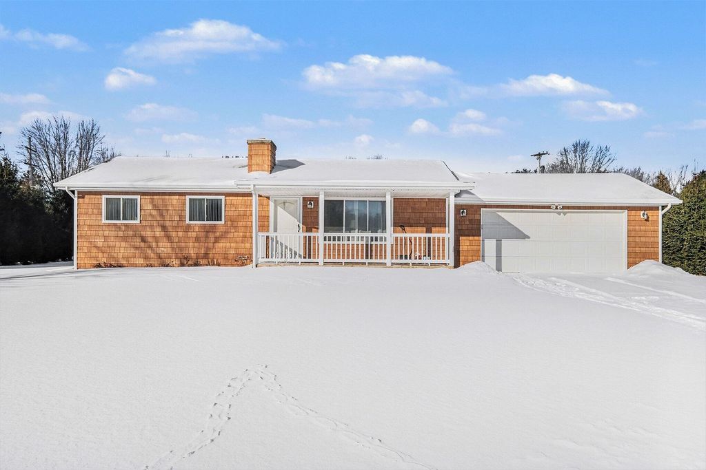 Photo of 10045 Nichols Road, Montrose, MI 48457 (MLS # 26005111)
