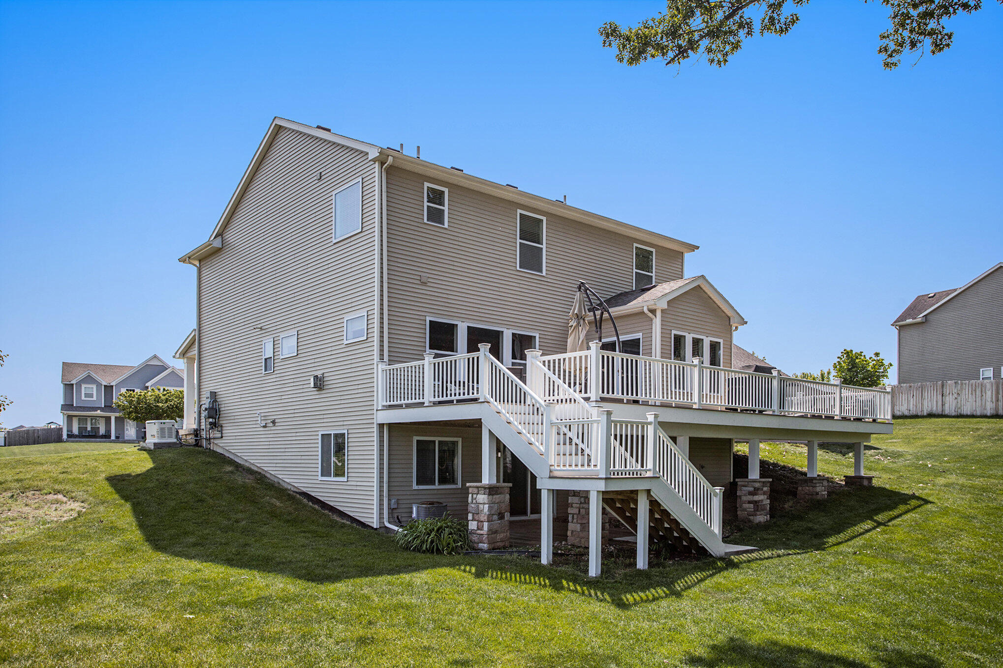 Richland, Michigan 49083, United States, 5 Bedrooms Bedrooms, ,4 BathroomsBathrooms,Residential,Active,185252