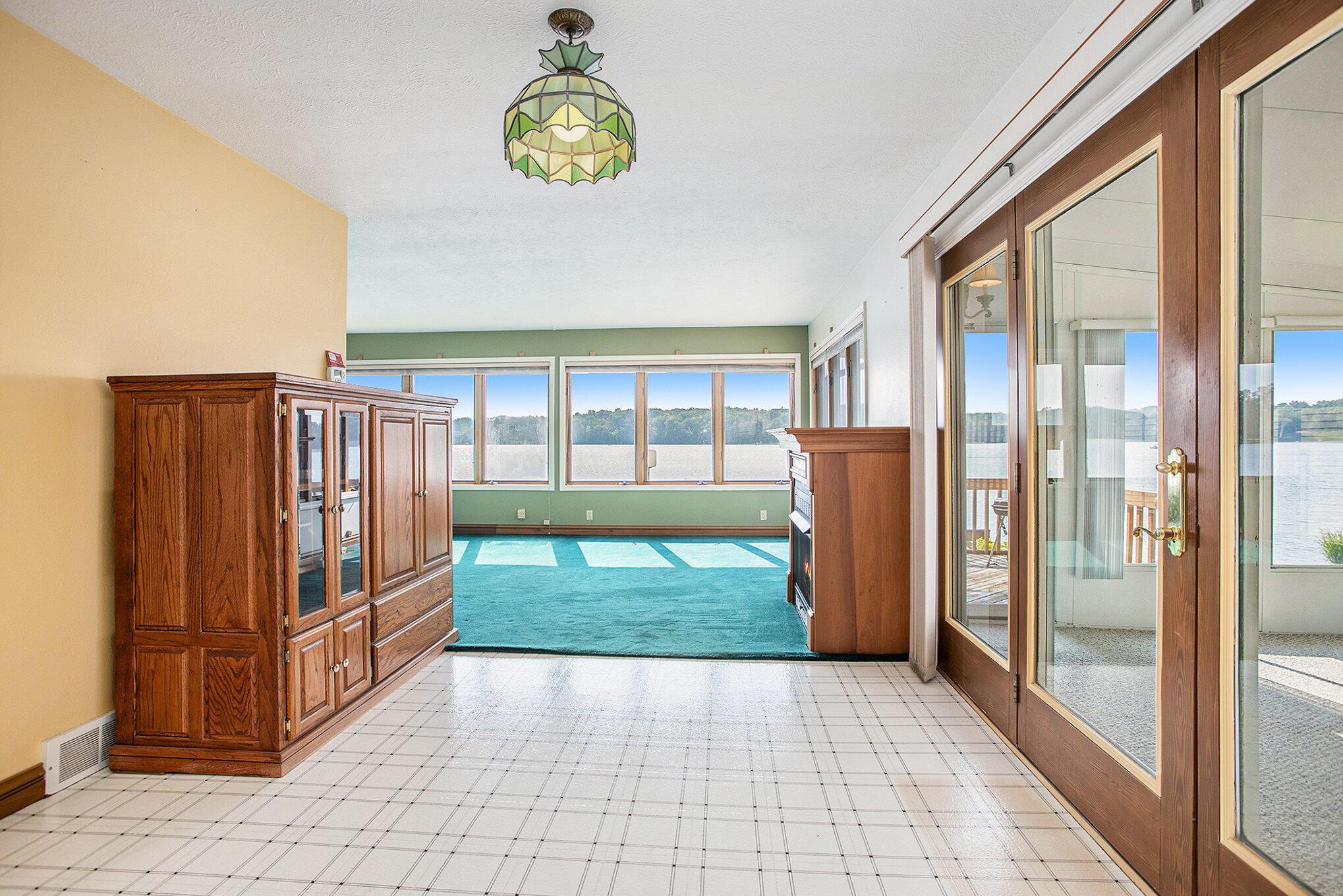 Augusta, Michigan 49012, United States, 3 Bedrooms Bedrooms, ,2 BathroomsBathrooms,Residential,Active,2213