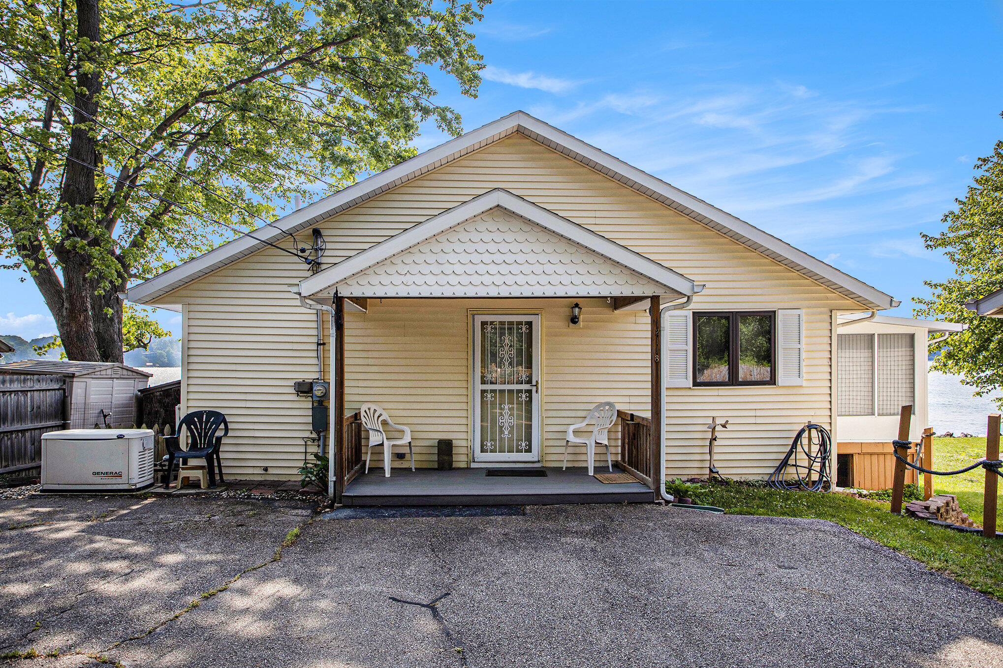 Augusta, Michigan 49012, United States, 3 Bedrooms Bedrooms, ,2 BathroomsBathrooms,Residential,Active,2213