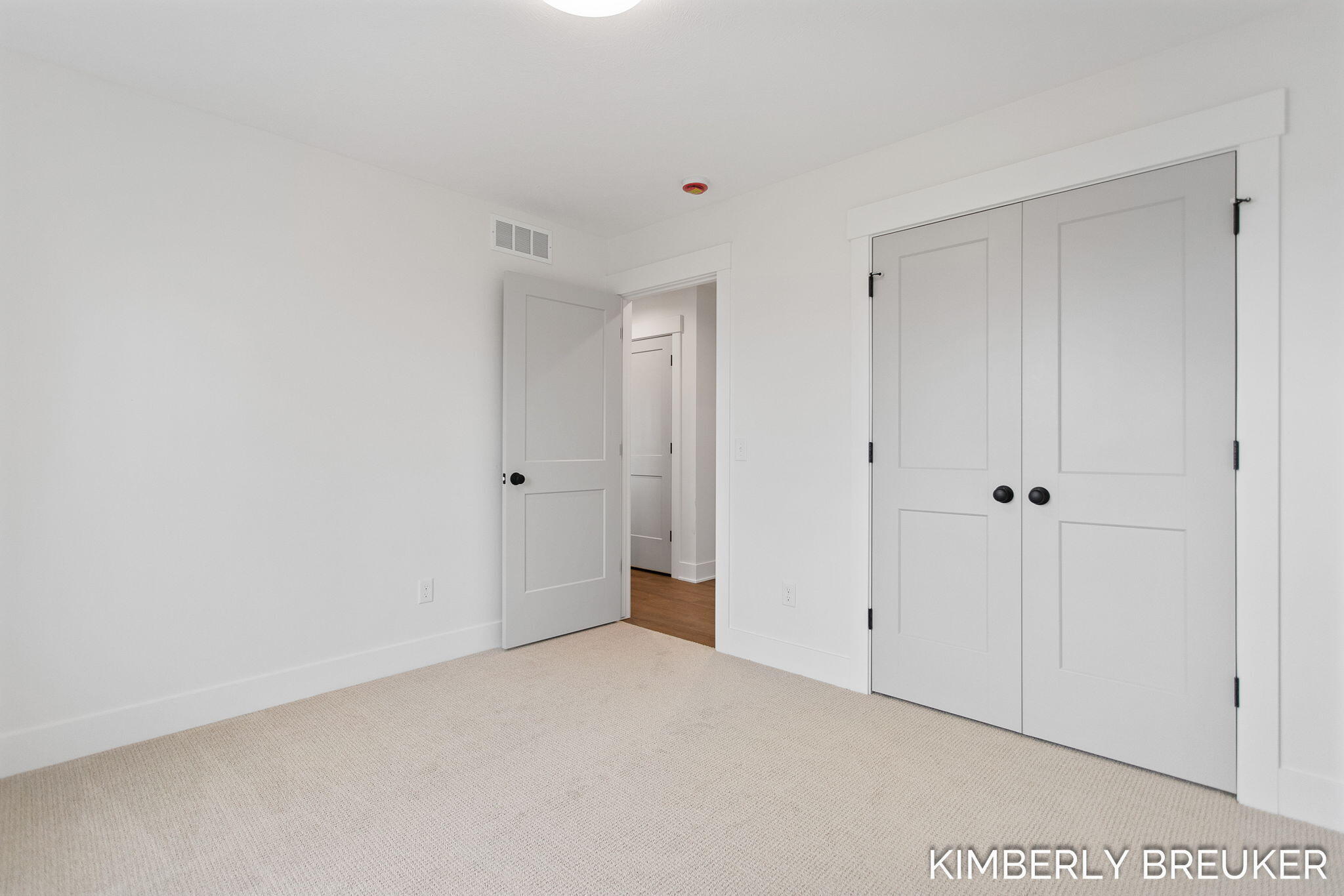 Listing 23
