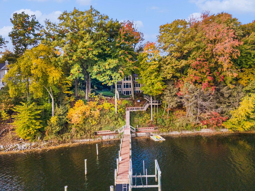 Photo of 19184 Rosemary Road, Spring Lake, MI 49456 (MLS # 25043814)