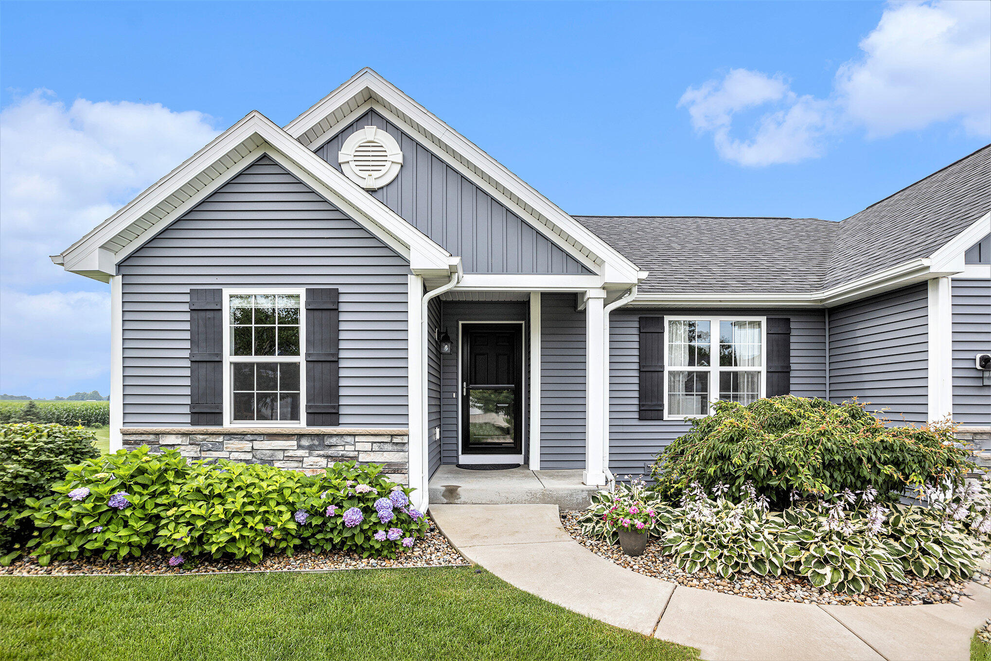 Richland, Michigan 49083, United States, 2 Bedrooms Bedrooms, ,2 BathroomsBathrooms,Residential,Active,103533