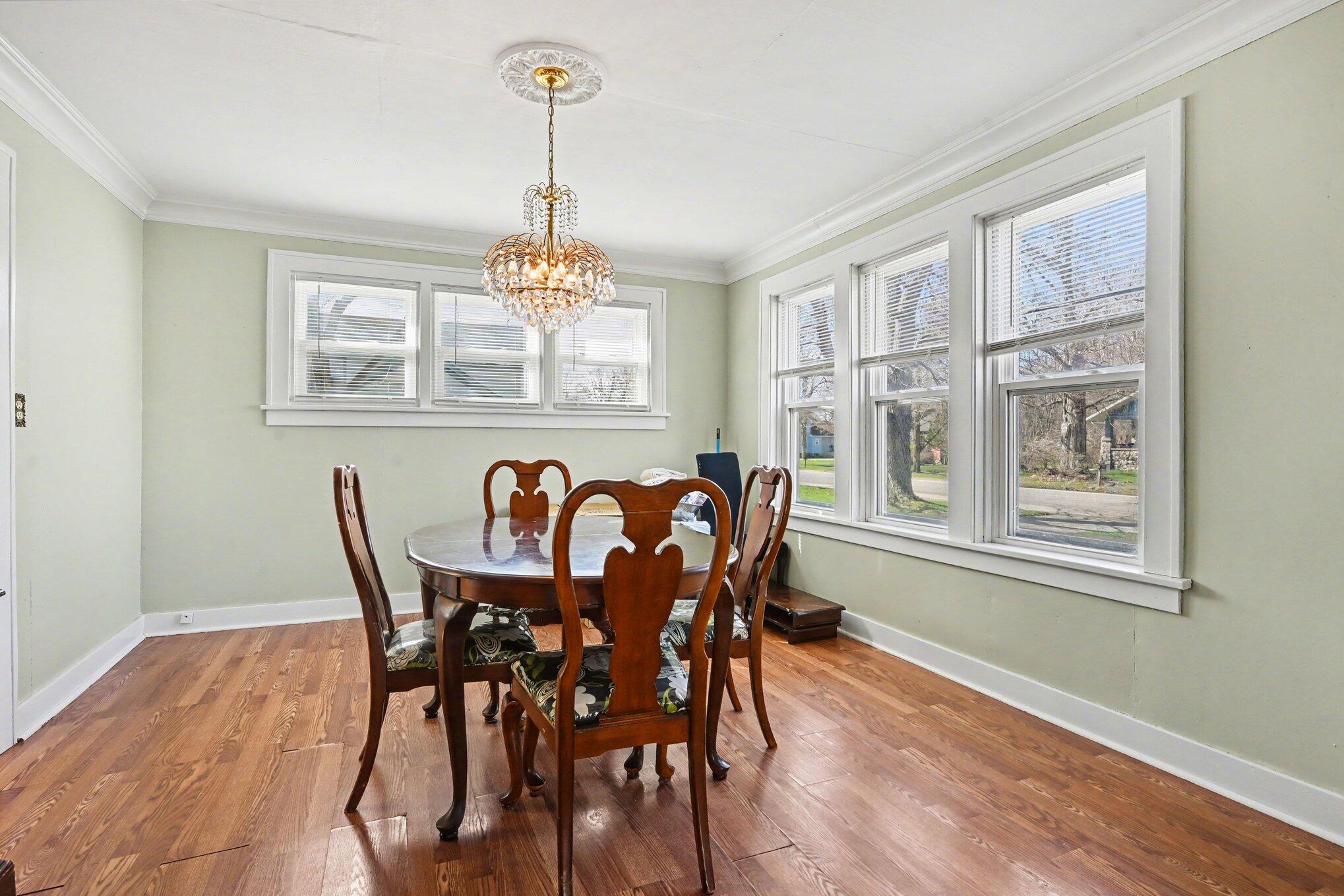 413 W Saint Joseph Street