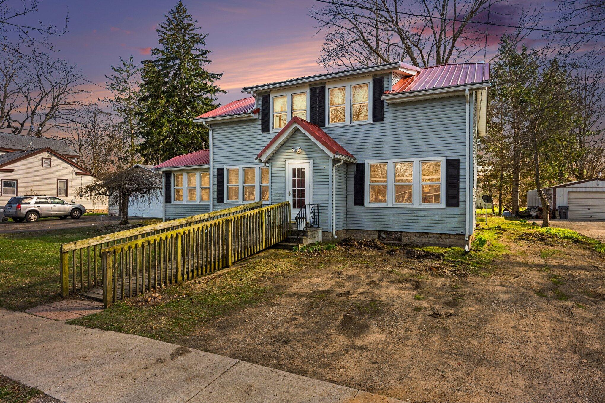 413 W Saint Joseph Street