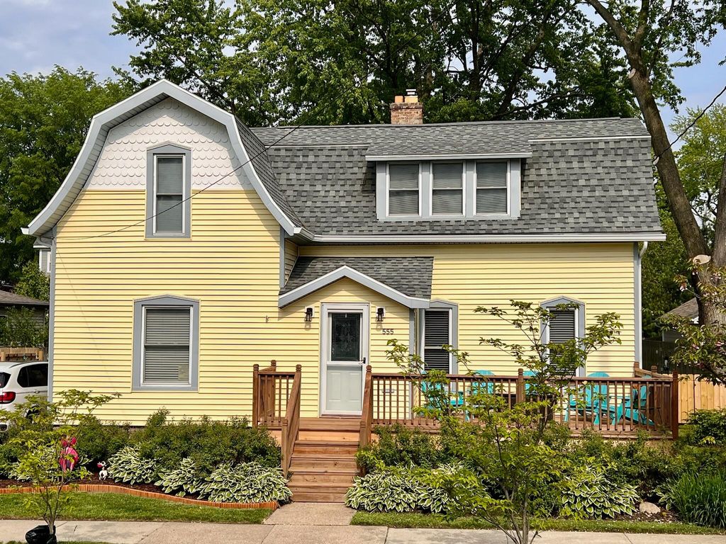 Photo of 555 Saint Joseph Street, South Haven, MI 49090 (MLS # 26005776)