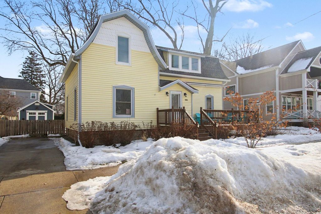Photo of 555 Saint Joseph Street, South Haven, MI 49090 (MLS # 26005776)