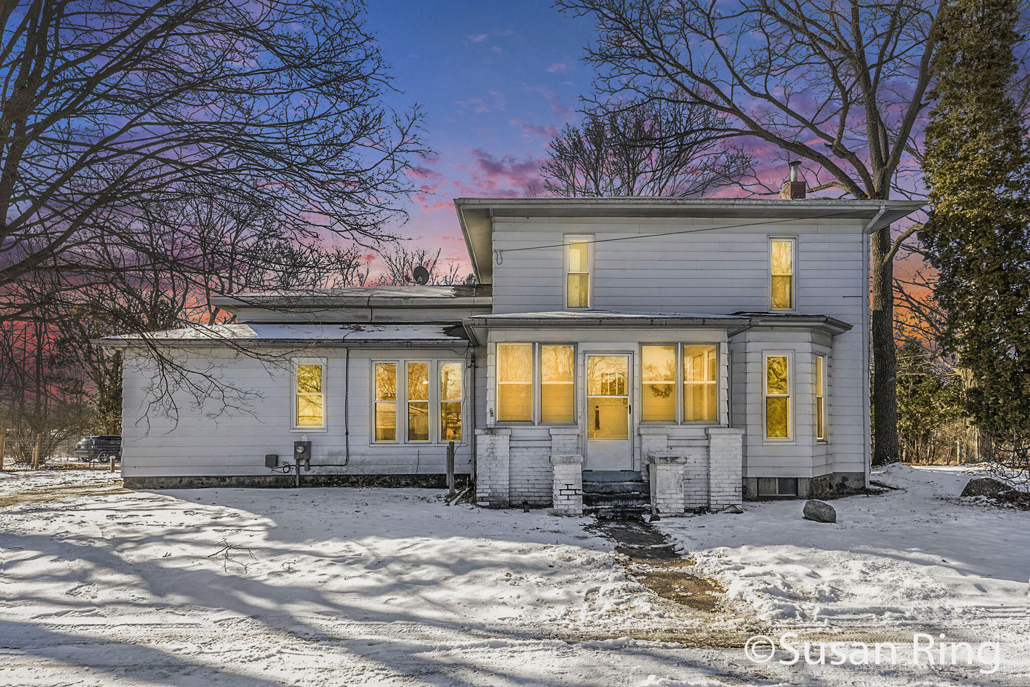 Belding, Michigan 48809, United States, 4 Bedrooms Bedrooms, ,2 BathroomsBathrooms,Residential,Pending,6231